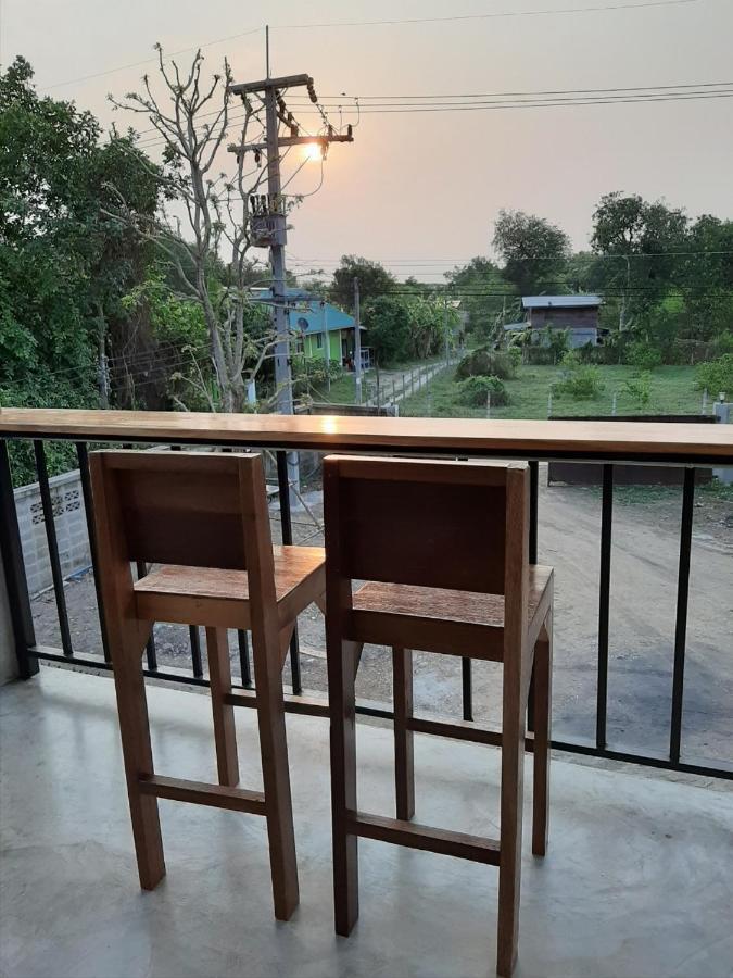 Baan Rabiangdao Uthaithani Uthai Thani Esterno foto
