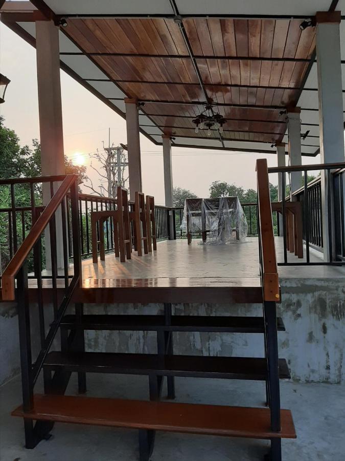 Baan Rabiangdao Uthaithani Uthai Thani Esterno foto