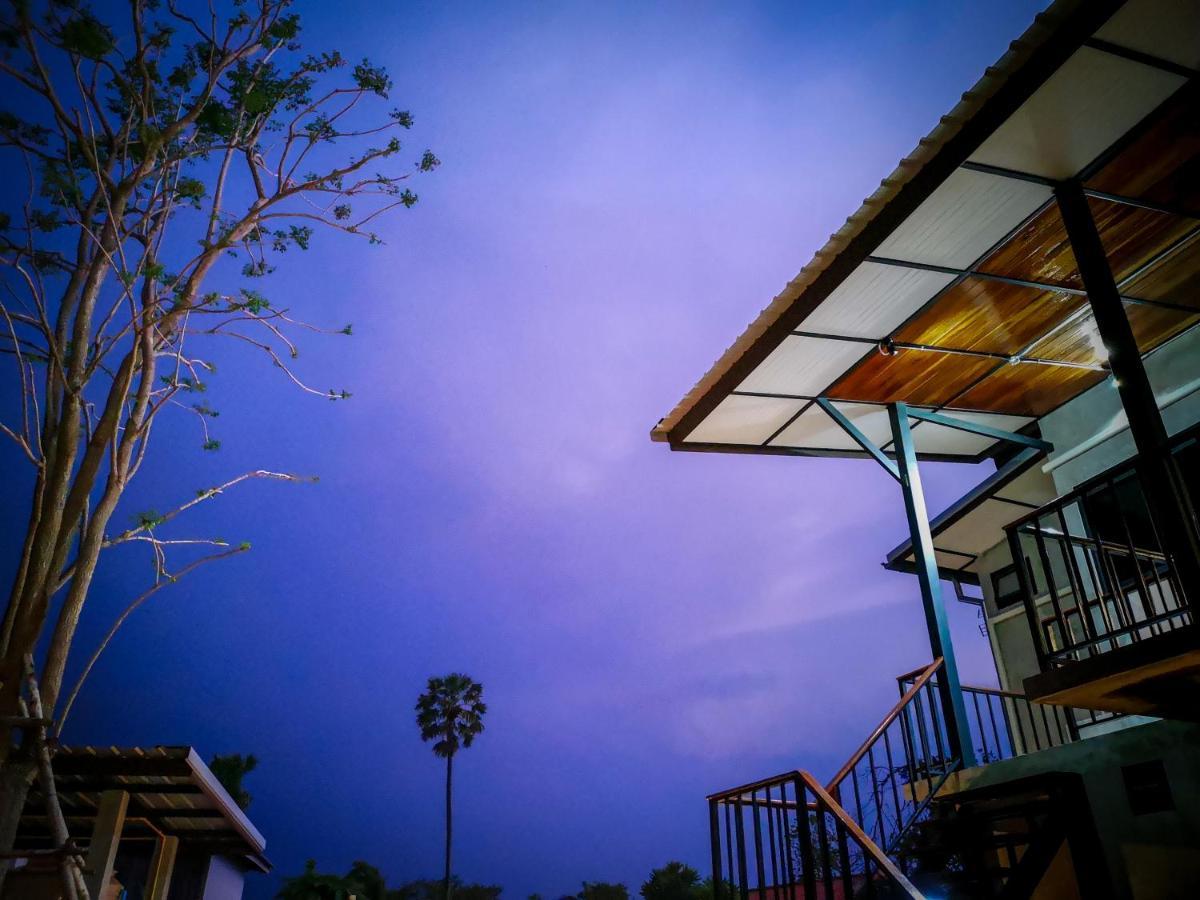 Baan Rabiangdao Uthaithani Uthai Thani Esterno foto