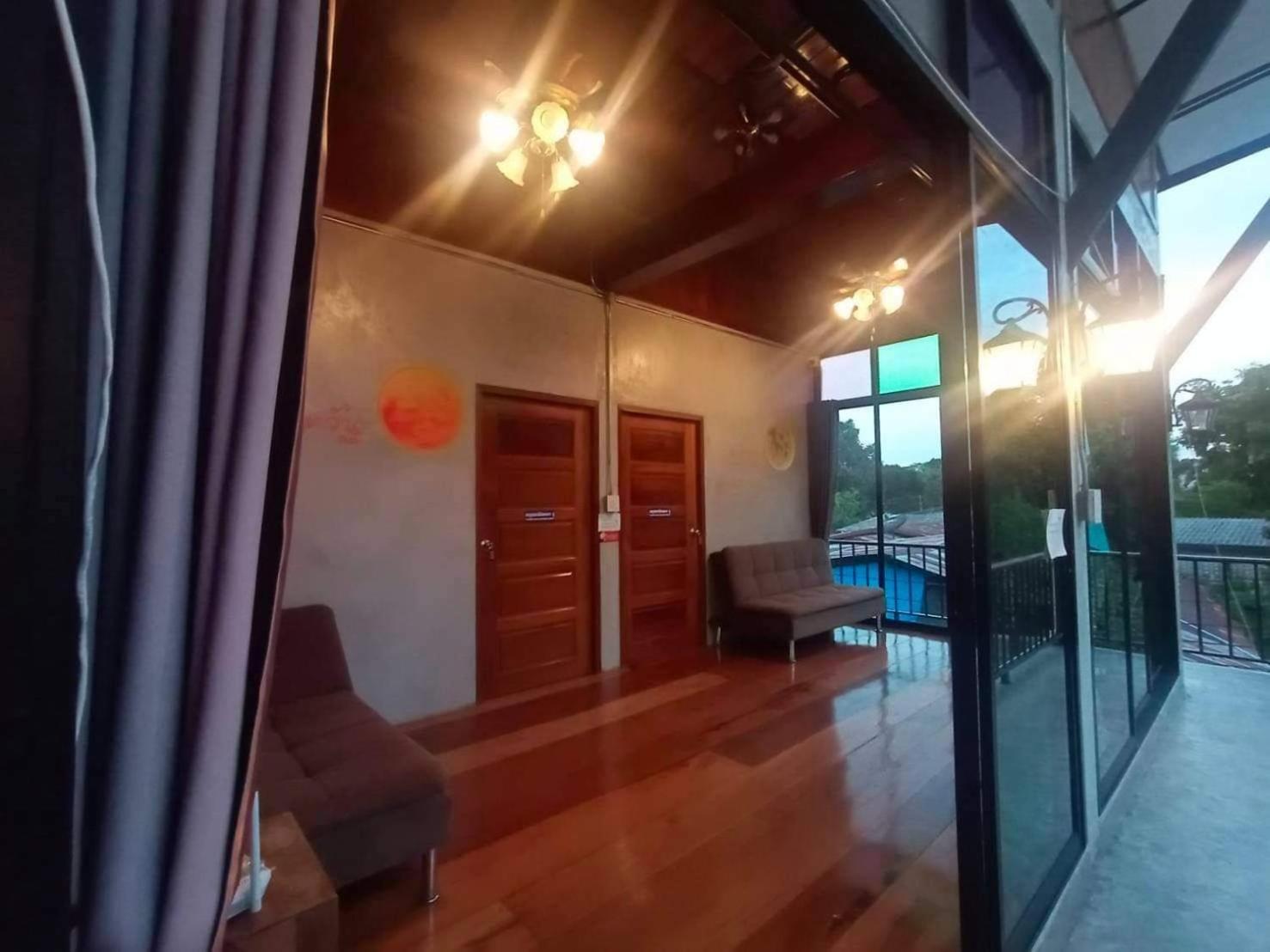 Baan Rabiangdao Uthaithani Uthai Thani Esterno foto